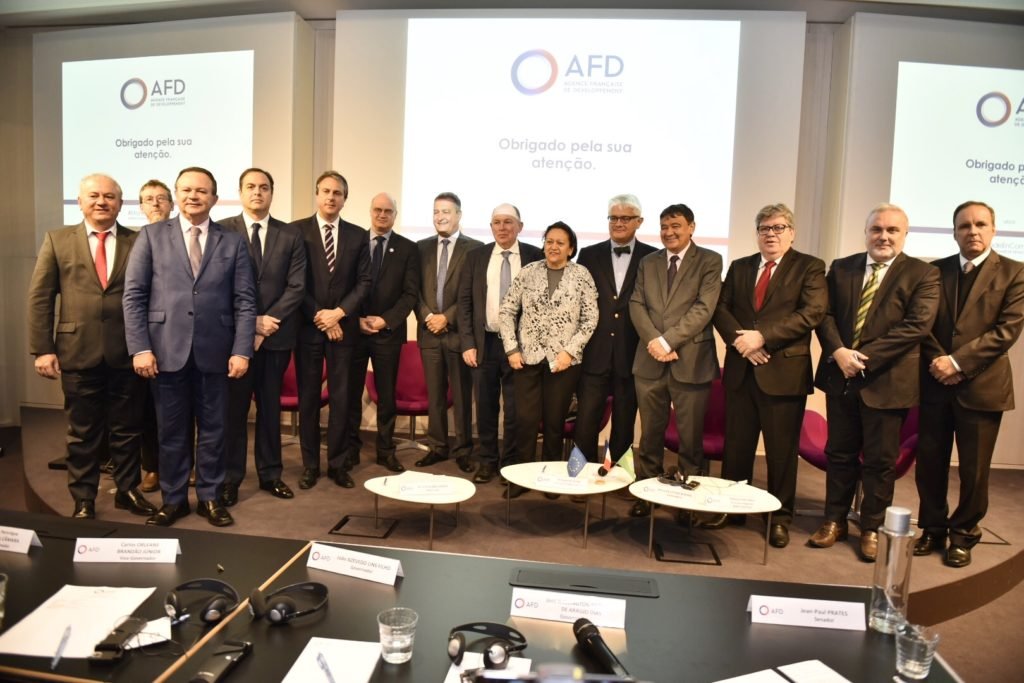 Governadores do NE discutem linhas de crédito com agência francesa