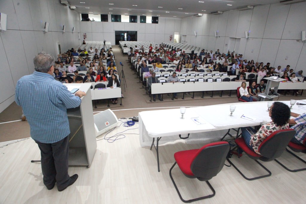 Álvaro Dias entrega minuta do novo Plano Diretor de Natal