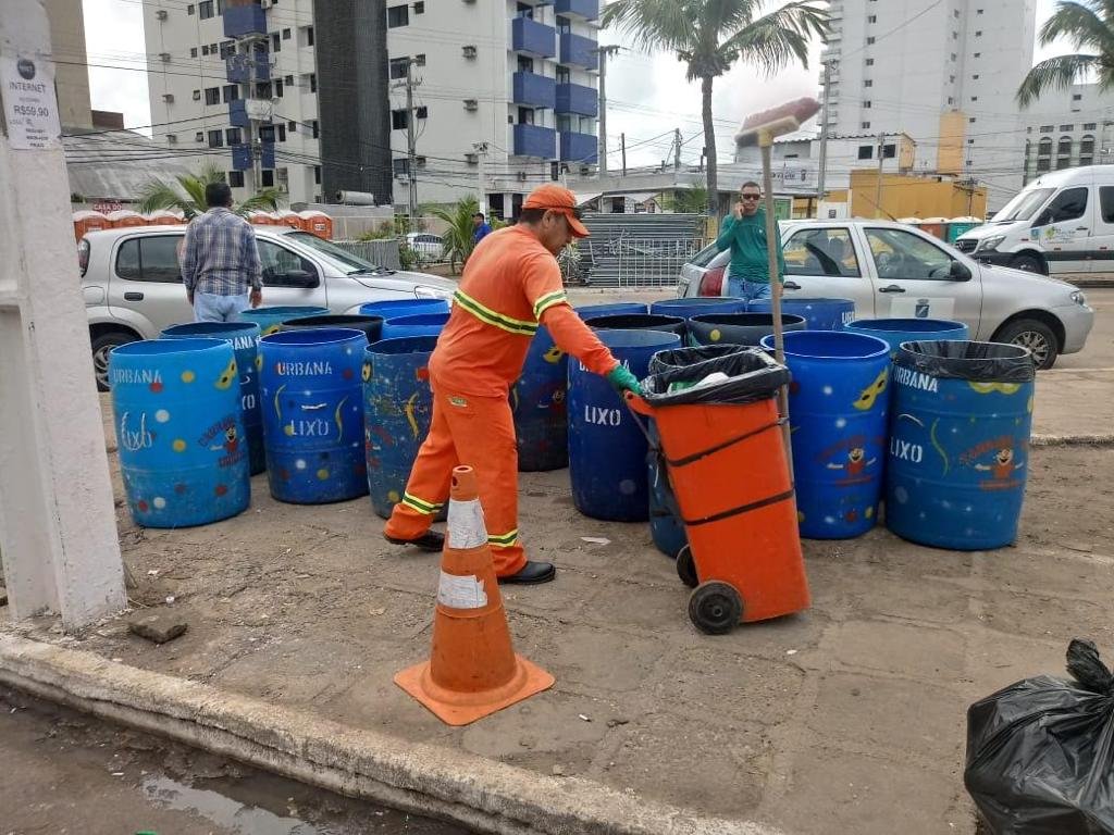Prefeitura coloca bloco de serviços na rua durante o Carnaval