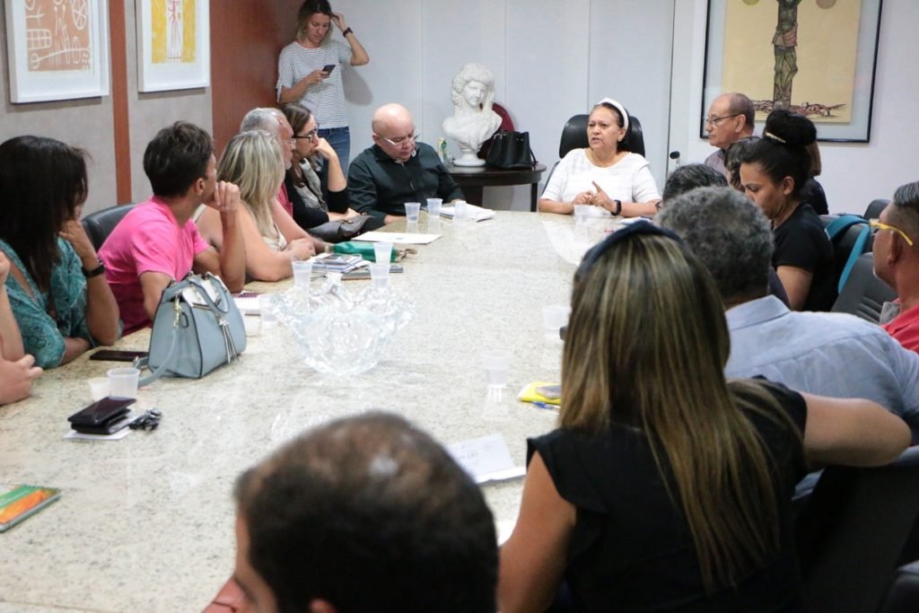 Governo antecipa negociação sobre o piso salarial dos servidores