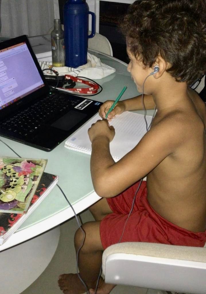 Escola pública de Natal promove aulas virtuais em época de coronavírus
