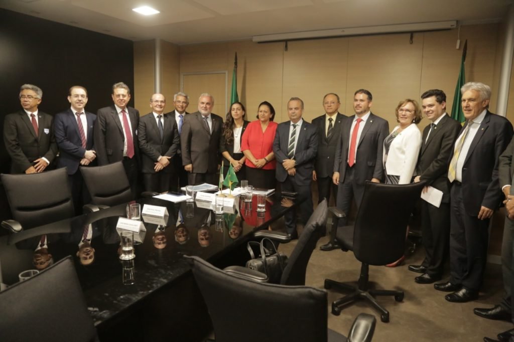 Fátima trata de manter parcerias com o Governo Federal