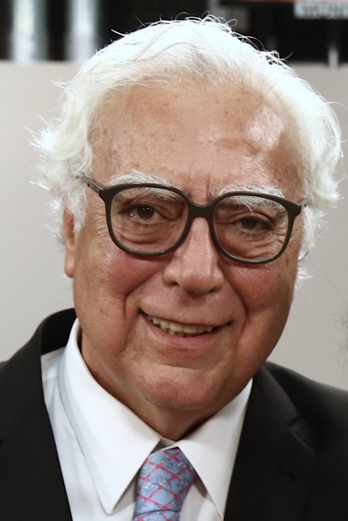 Pedir pra fechar STF e Congresso é livre expressão, diz Miro Teixeira