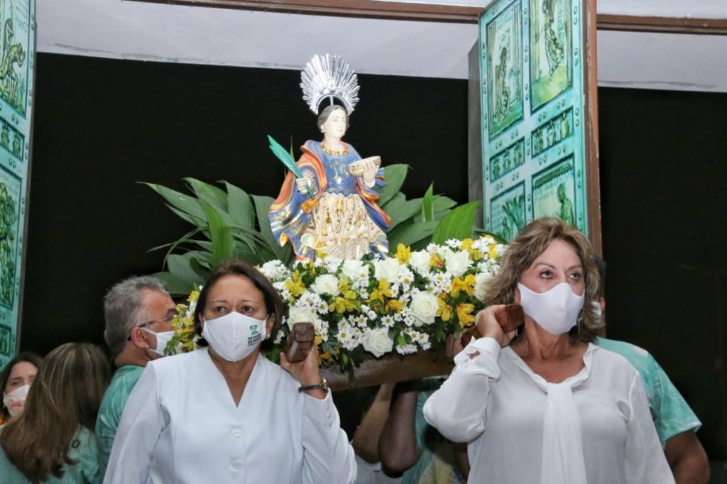 Governadora participa da abertura dos festejos de Santa Luzia em  Mossoró