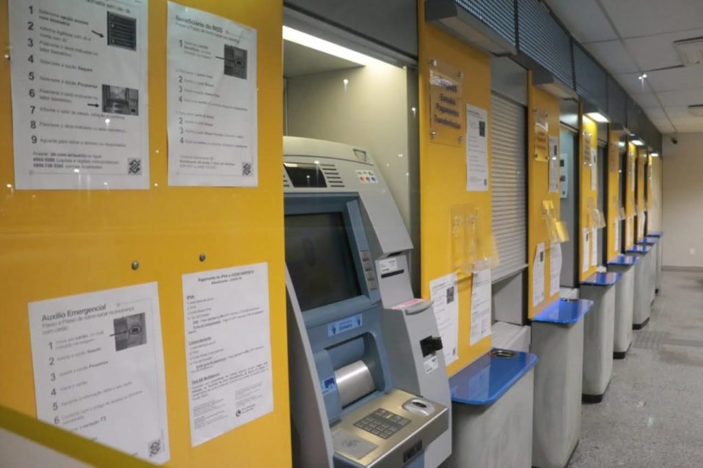 Com restrições, bancos voltam a funcionar a partir do dia 28