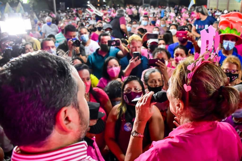 “Chegou a hora de avançar mais”, diz Rosalba para a militância em Mossoró