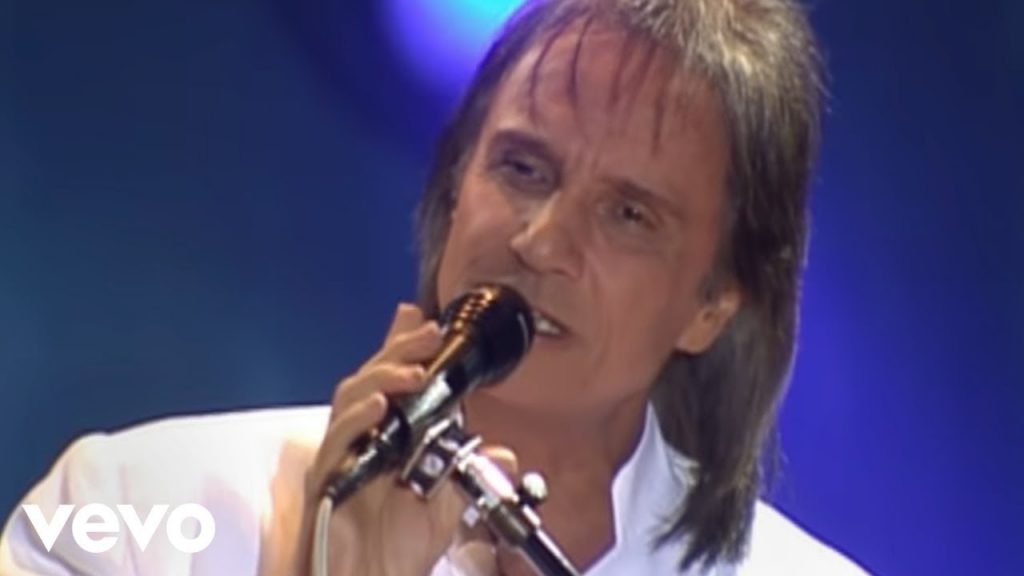 Prefeitura de SP pede penhora de bens de Roberto Carlos em dívida de IPTU