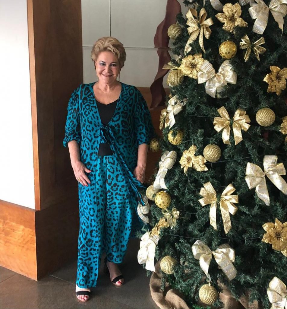 DaGraça Ferreira de Souza Viveiros lança livro “Mesas de Maria”