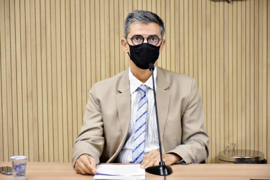 CCJ aprova projeto do Coronel Azevedo para criar incentivos aos mototaxistas