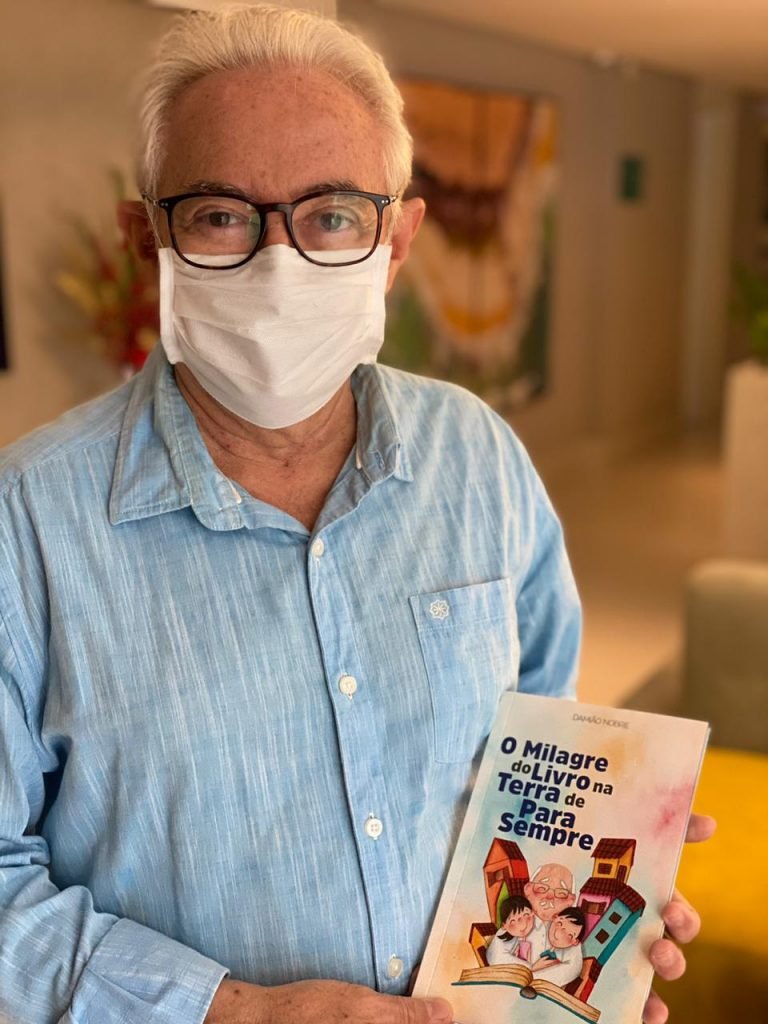 Médico Damião Nobre, cooperado da Unimed Natal, lança livro de literatura infantil*