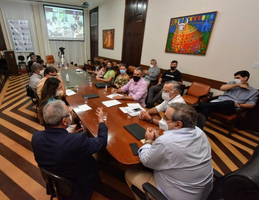 Prefeito e Comitê Científico atualizam dados sobre a Covid-19 em Natal