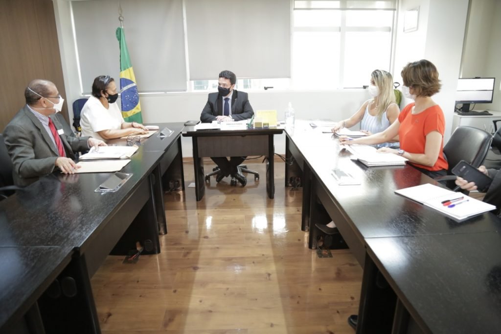 Em Brasília, governadora garante novos investimentos para educação do RN