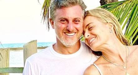 Defensor da quarentena, Luciano Huck curte férias no Caribe