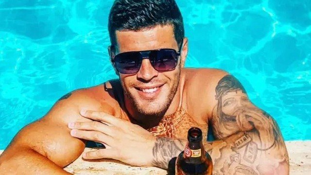 Guardas da rainha Elizabeth testam positivo para cocaína e são expulsos do Exército