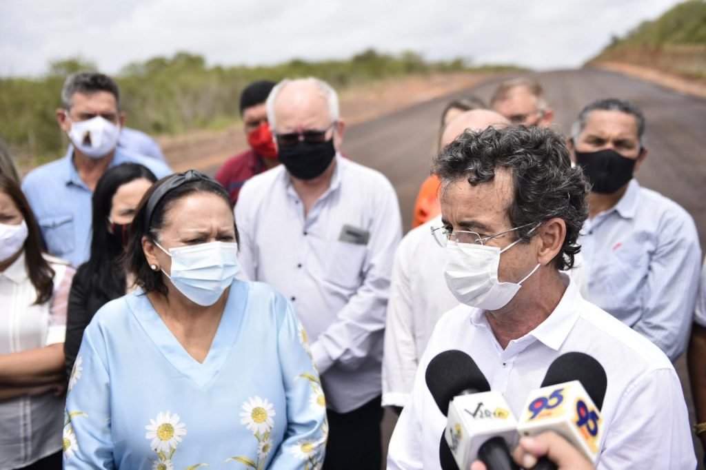 Governadora acompanha obras da Estrada da Produção