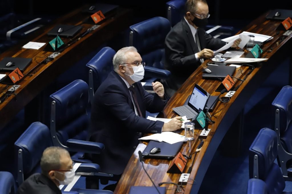 Senador Jean defende: sem respostas de Pazuello, a CPI é urgente