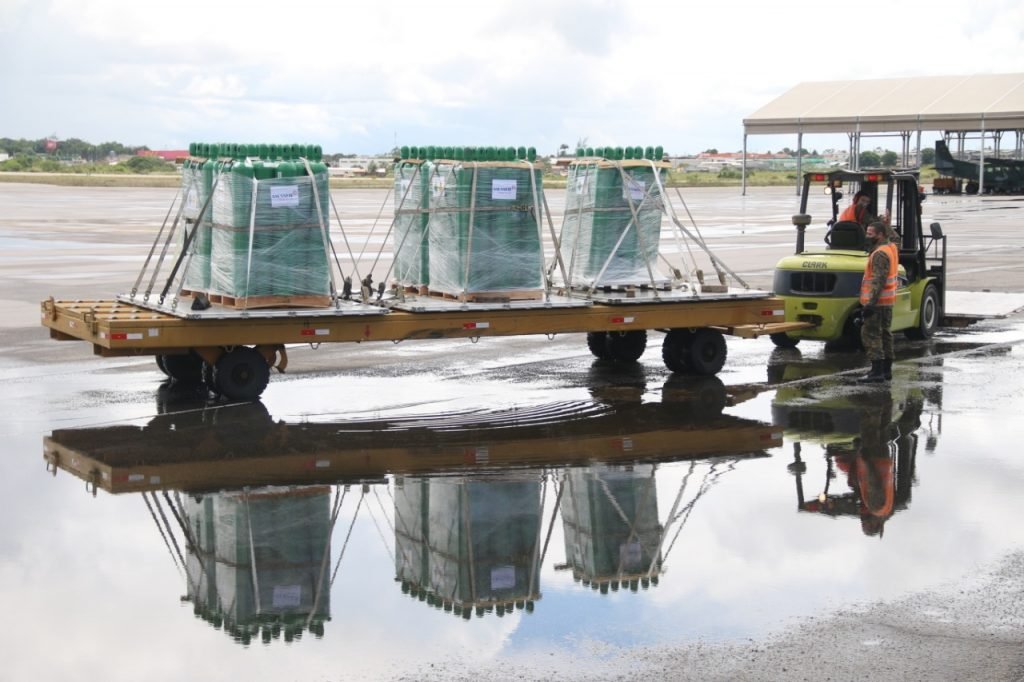 Após solicitação da governadora, RN recebe cilindros de oxigênio