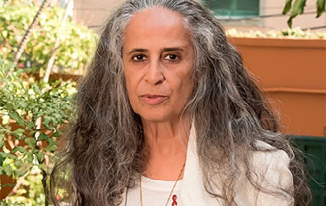 Compositor de Evidências proíbe Maria Bethânia de gravar a música