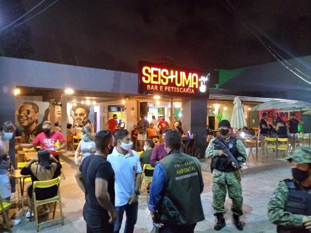 Novo decreto: Prefeitura autua 11 e interdita 3 estabelecimentos por funcionamento após às 22h