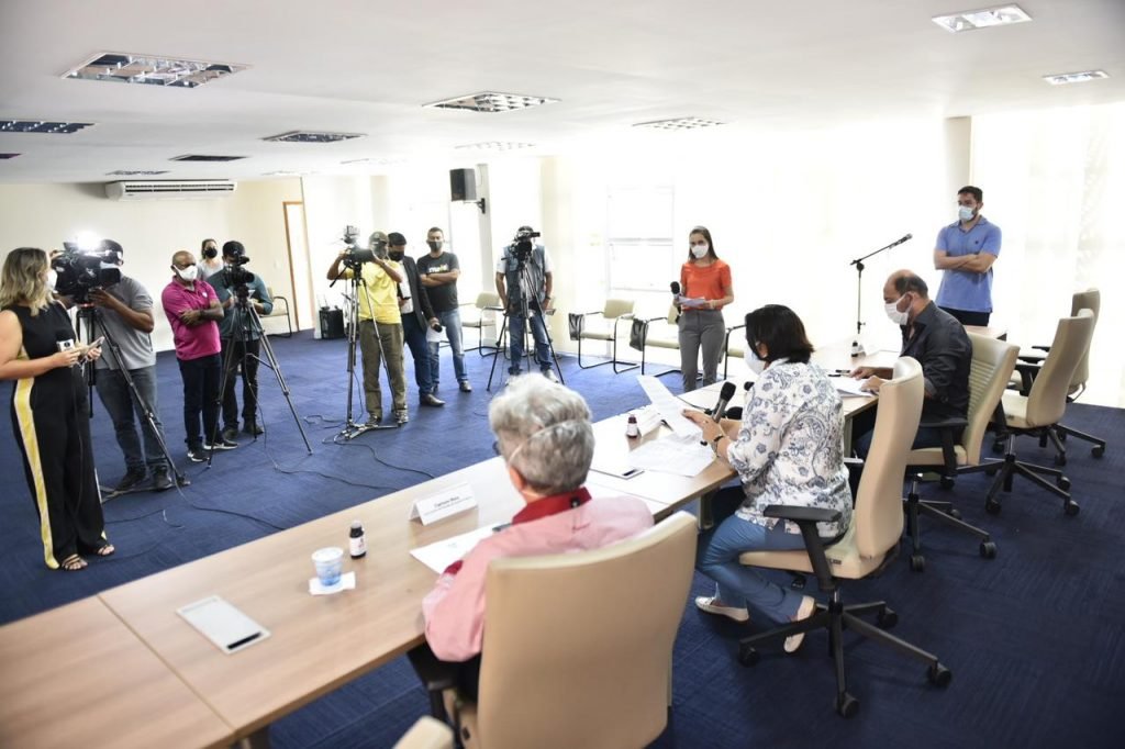 Fátima Bezerra convoca população para ajudar a fiscalizar cumprimento do novo decreto