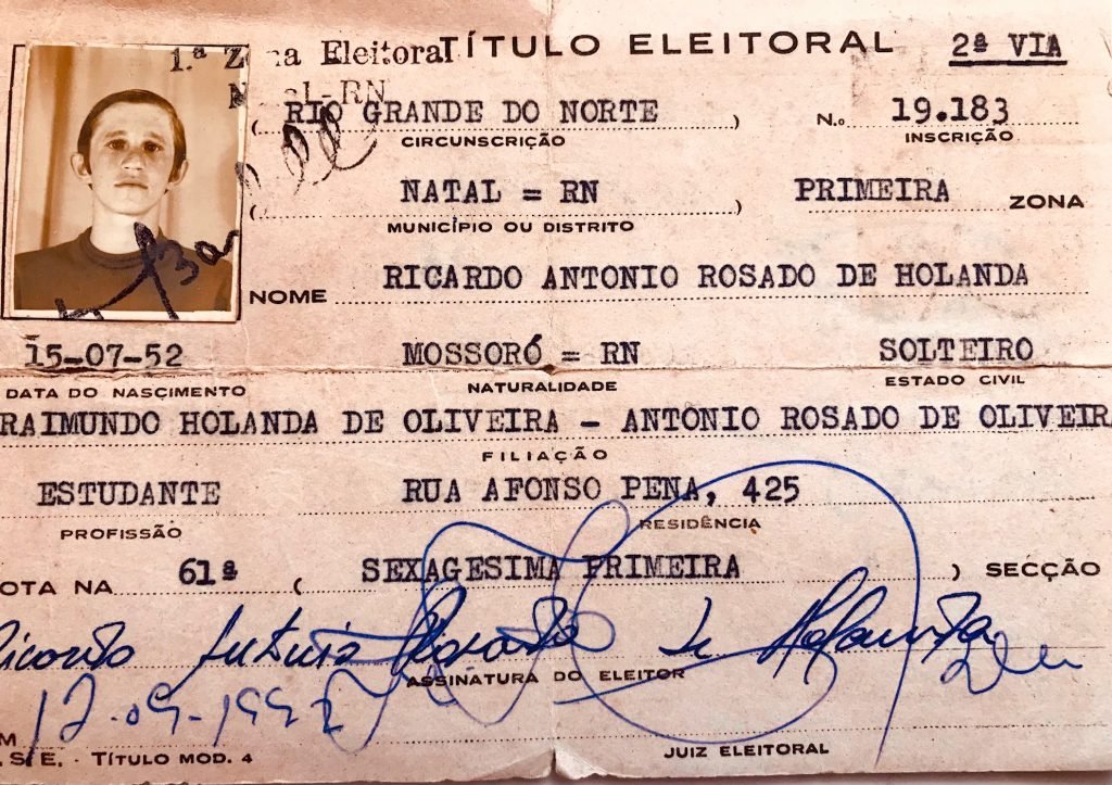 Na prática democrática devo ser um exemplo vivo do “nóis sofre, mas nóis goza”