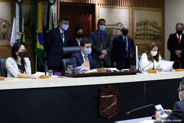 Em regime de urgência, vereadores aprovam aluguel social em Natal