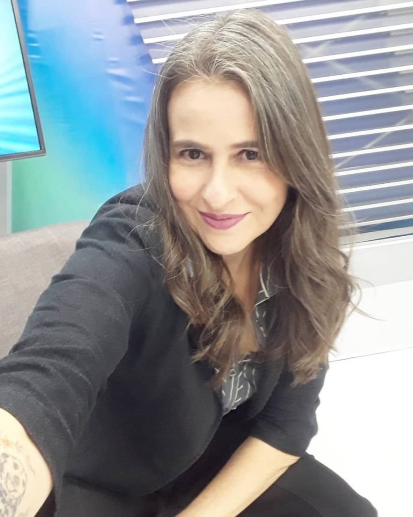 Em uma iniciativa inédita, dois colégios da rede privada de Natal lançam Podcast que será apresentado pela jornalista Margot Ferreira