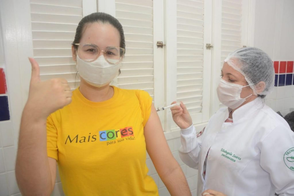 SGA: pessoas com 25 anos começam a ser vacinadas nesta quarta (4)