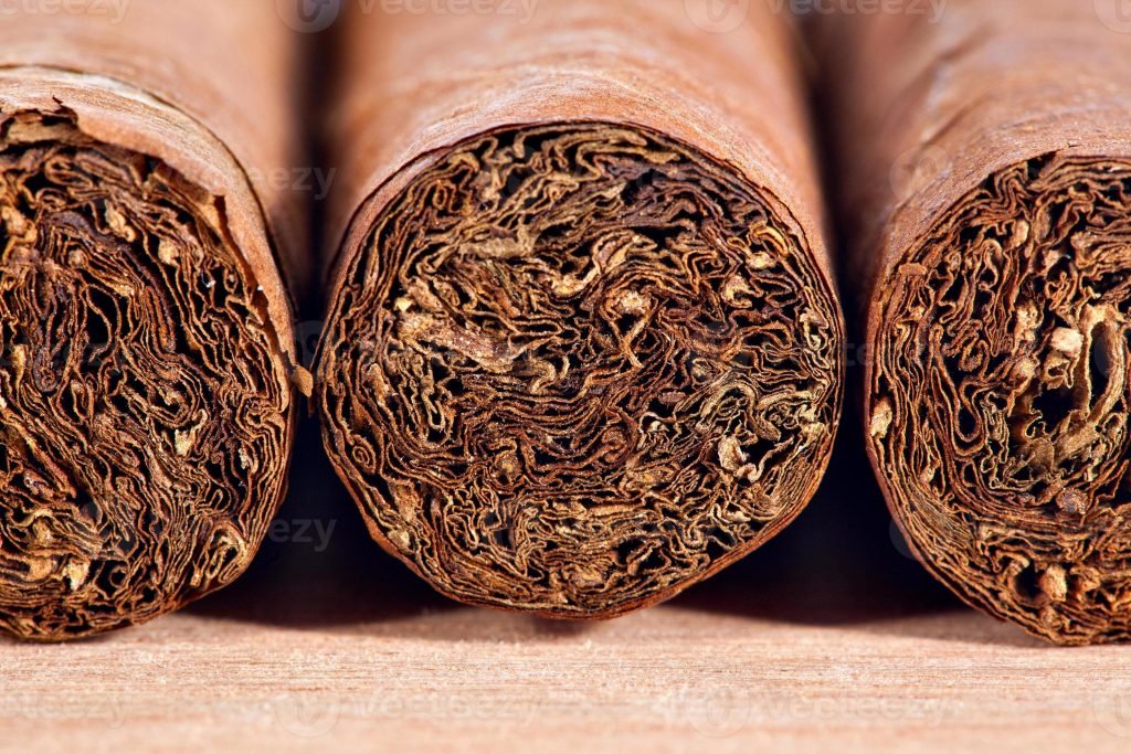 Esperança do Brasil em receber R$ 3 bilhões de Cuba esbarra em falta de dinheiro e histórico de calote