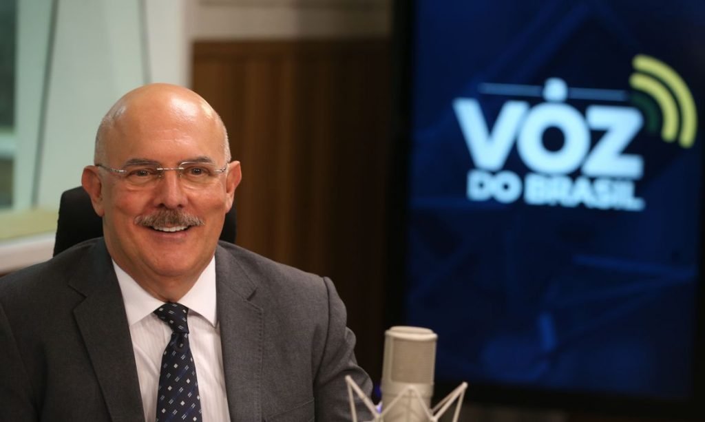 Desembargador manda soltar ex-ministro Milton Ribeiro