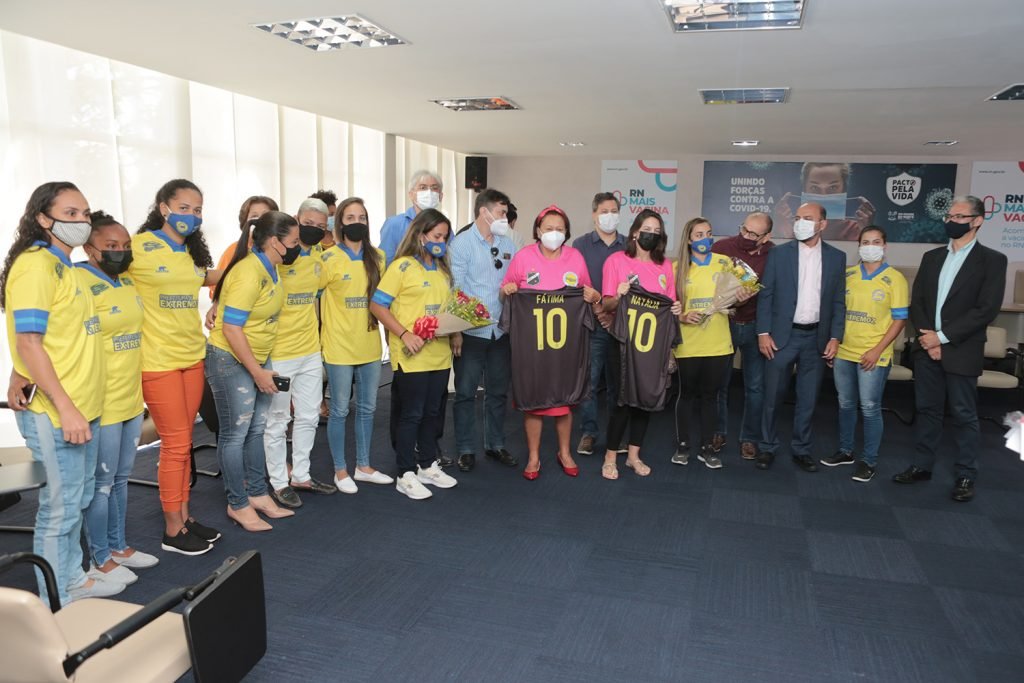 Governo do Estado anuncia apoio à equipe do ABC União de futebol feminino