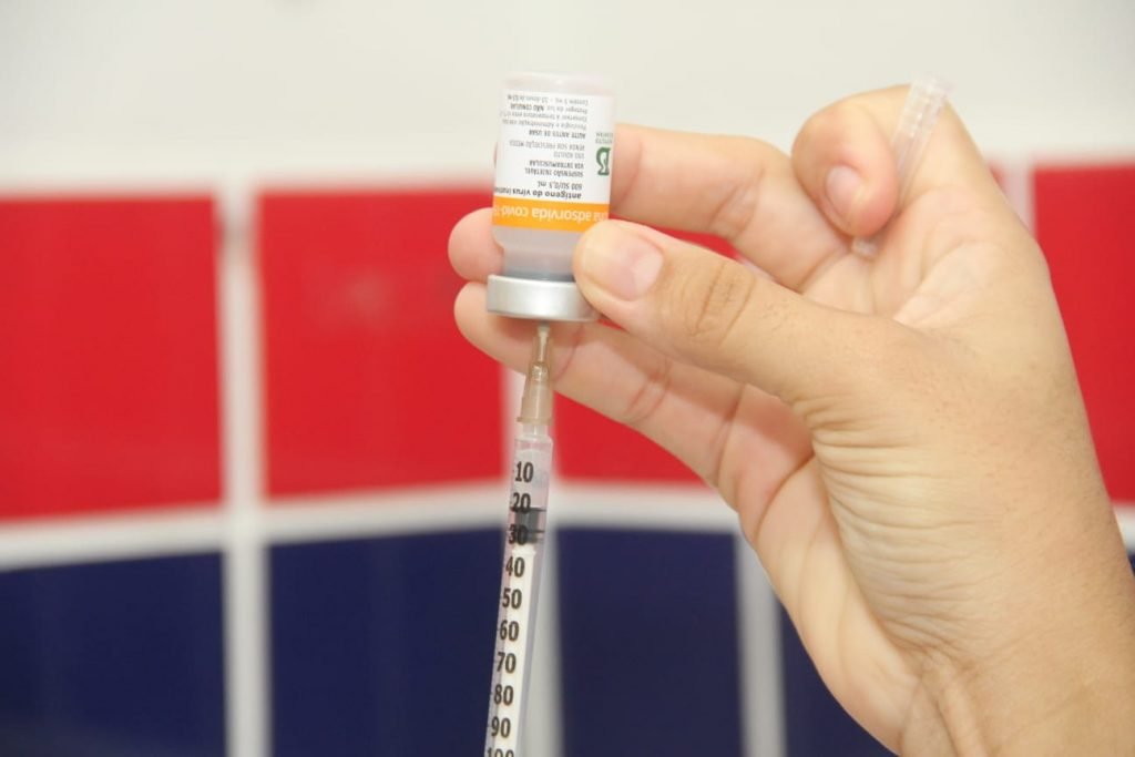 São Gonçalo começa aplicar D4 em idosos acima de 60 anos neste sábado (19)