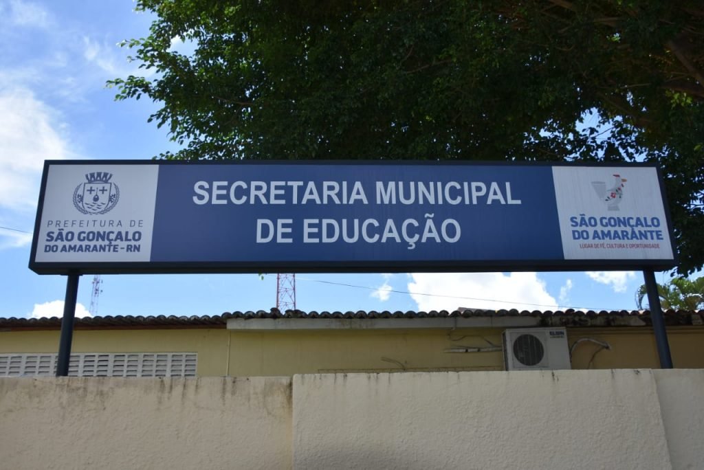 Prefeitura já começou a pagar o o reajuste salarial dos professores