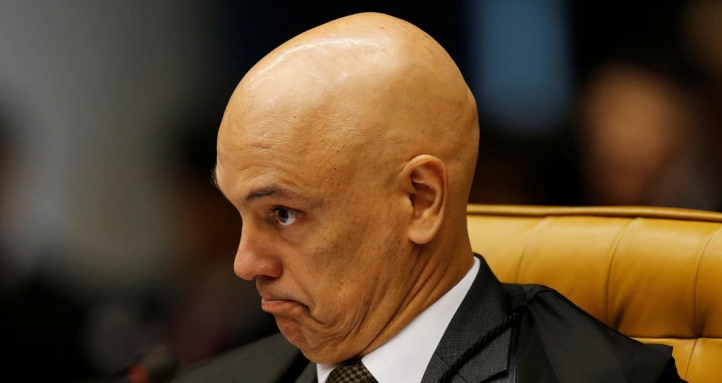 Campanha de Bolsonaro apresenta provas da falta de inserções em rádios