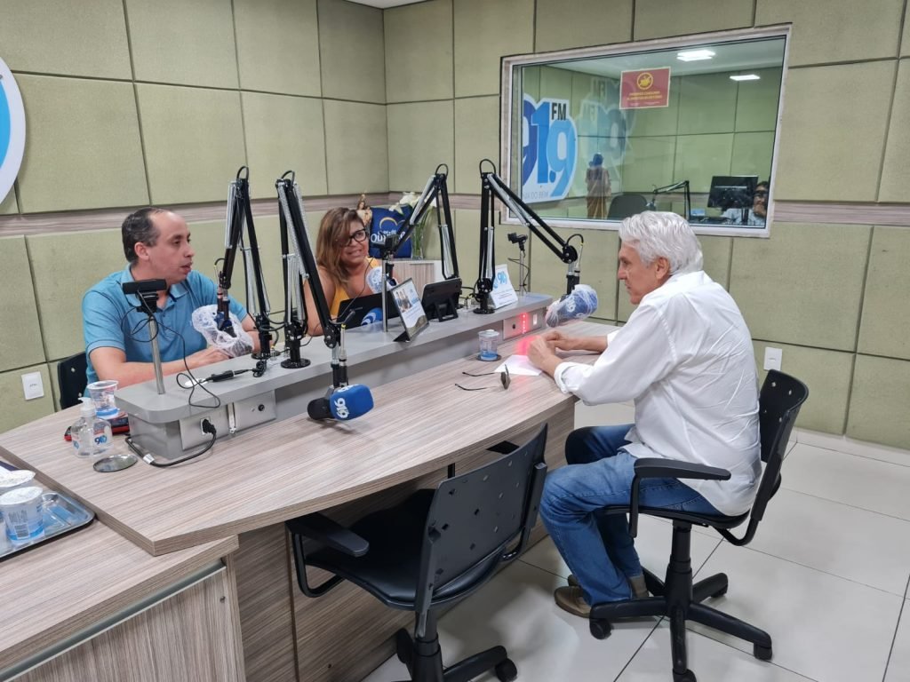 João Maia acompanha liberação de trecho da Reta Tabajara e pede ao Ministro de Infraestrutura melhorias para BR 304