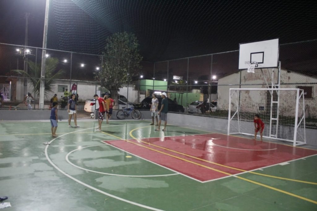 Prefeitura do Natal revitaliza mais uma quadra esportiva na Zona Norte