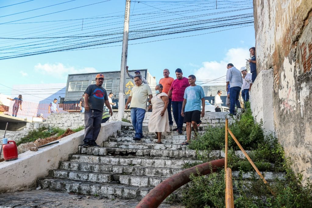 Obras de recuperação do canal da Mário Negócio e na Avenida Pompéia passam por vistoria