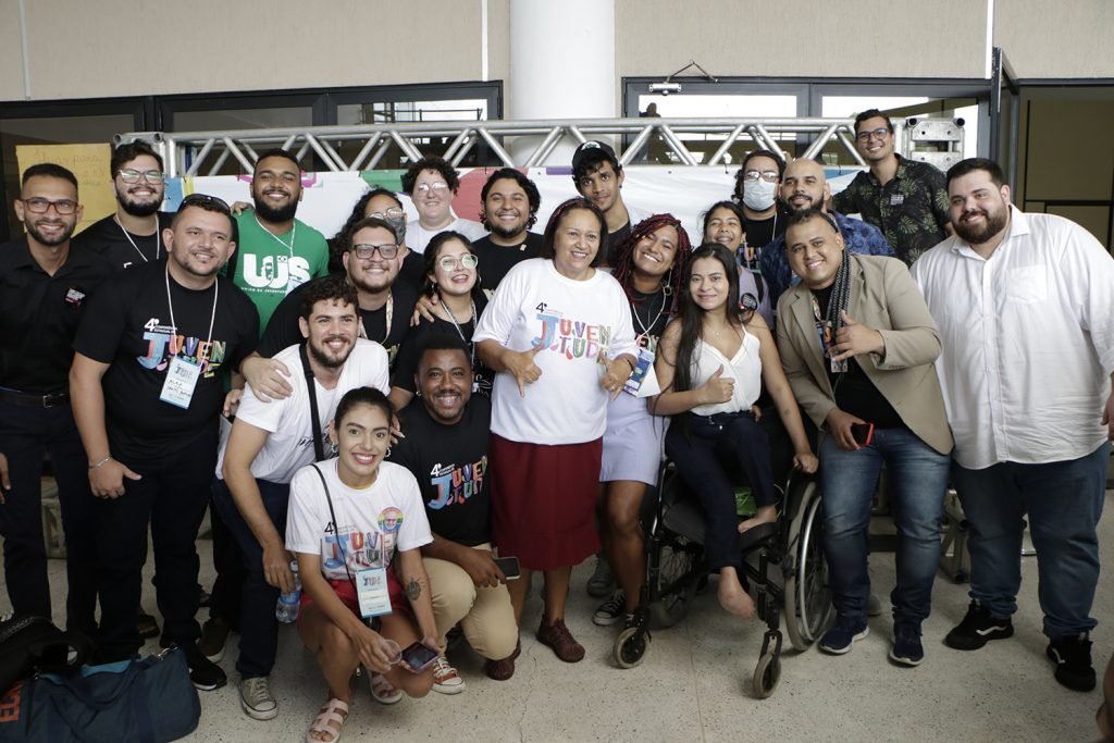 Governo discute construção de Plano Estadual de Juventude em Conferência