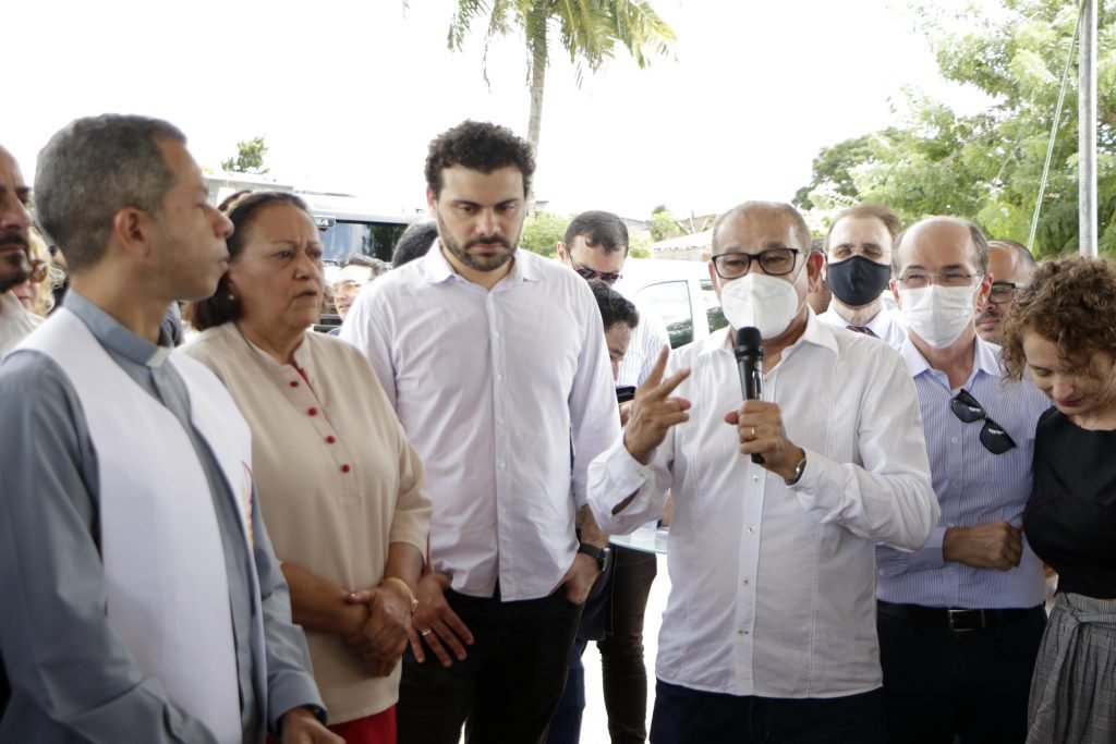 Governo assina ordem de serviço para construção do IERN em Felipe Camarão