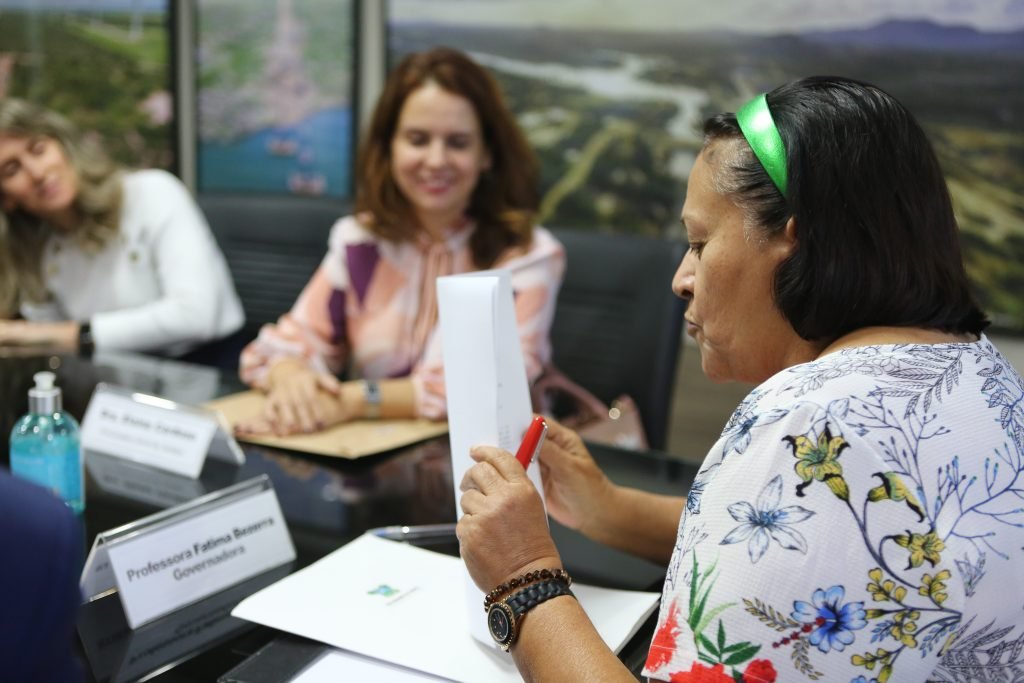 Governadora sanciona leis que fortalecem o Ministério Público do Estado