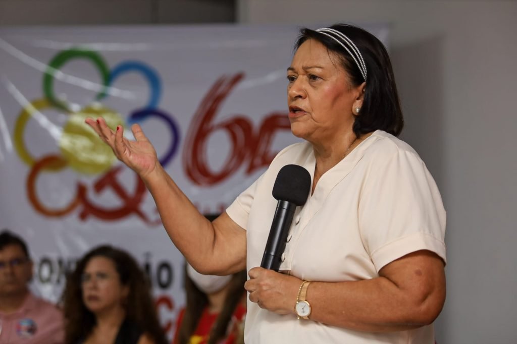“No país que sonhamos tem comida na mesa”, diz governadora Fátima Bezerra em discurso na convenção do PCdoB