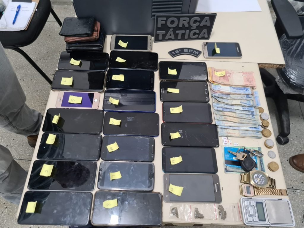 Polícia Militar prende suspeitos e recupera material furtado