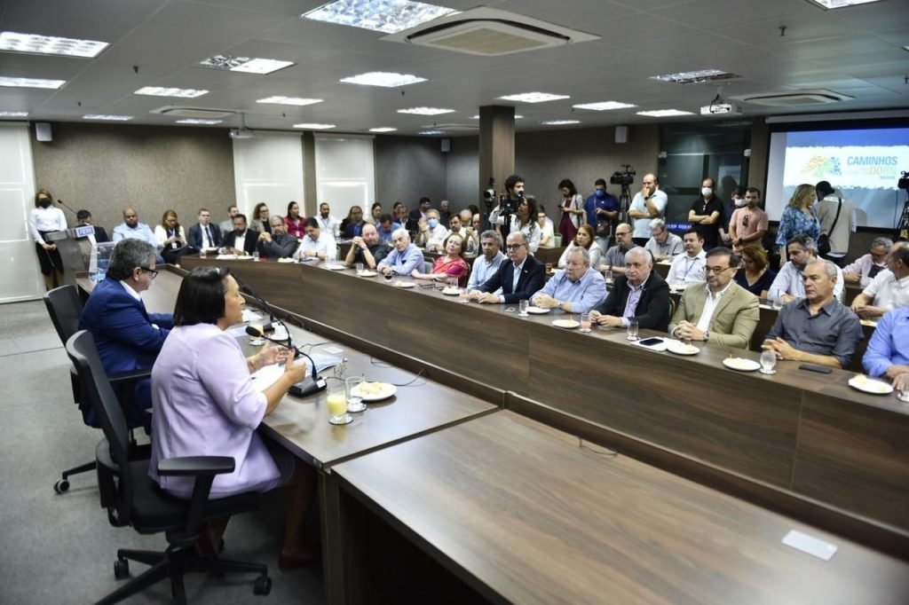 Governadora Fátima anuncia concurso para o Idema e modernização das Parcerias Público-Privadas durante evento da Fiern