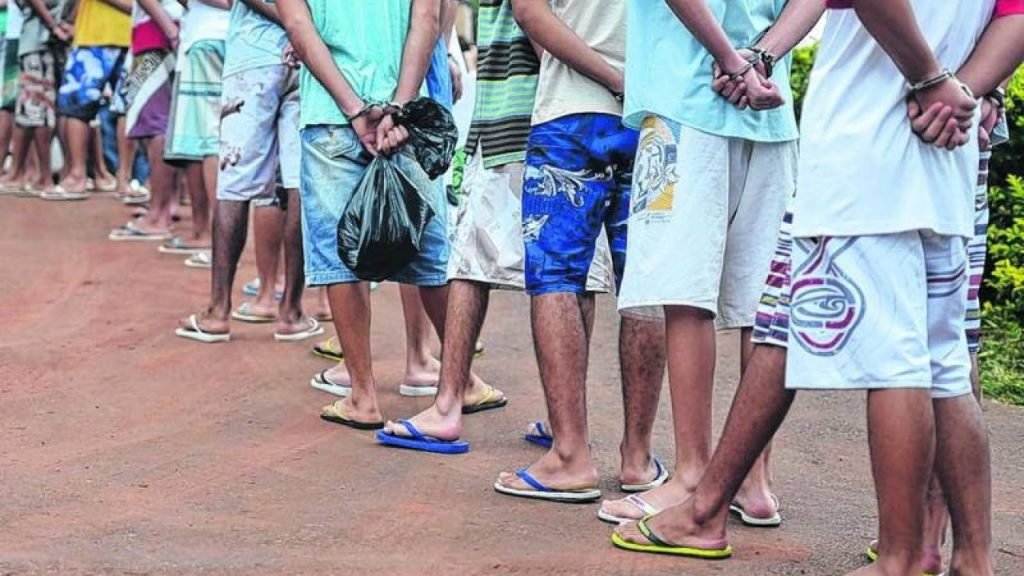 Câmara aprova projeto que acaba com a saída temporária de presos