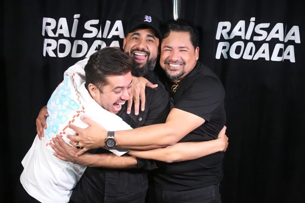 Um DVD “À Vontade” com Luan Estilizado, Raí Saia Rodada e Zezo Potiguar no Teatro Riachuelo; ingressos estão esgotados