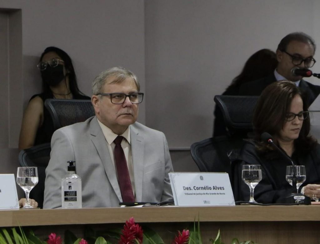 Novos dirigentes do TRE tomam posse