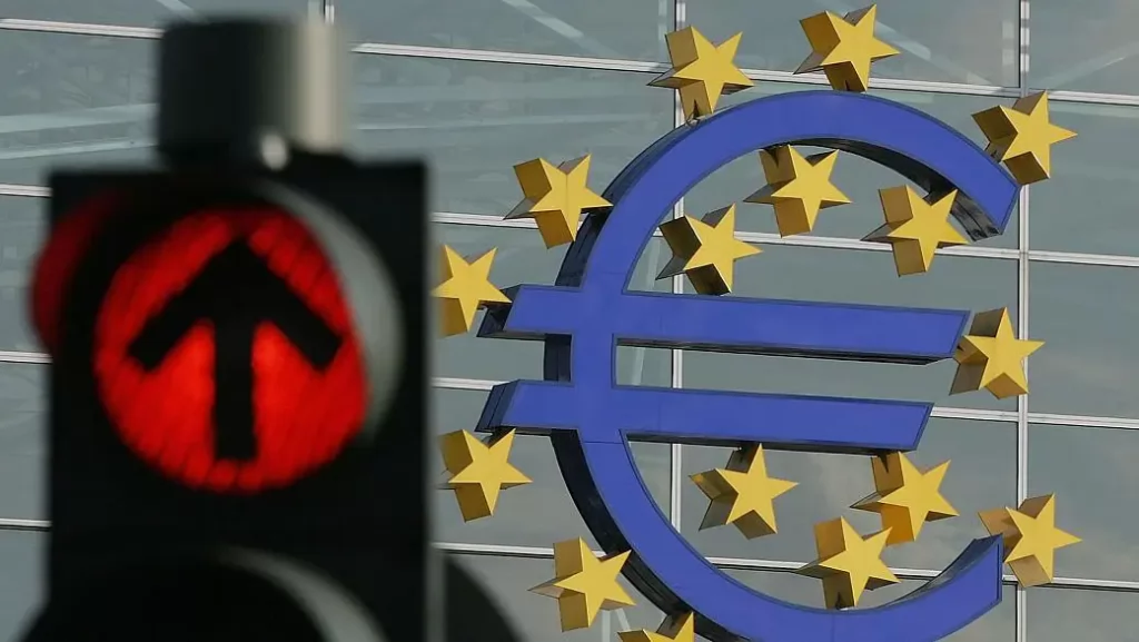 Europa caminha para a recessão à medida que crise se aprofunda