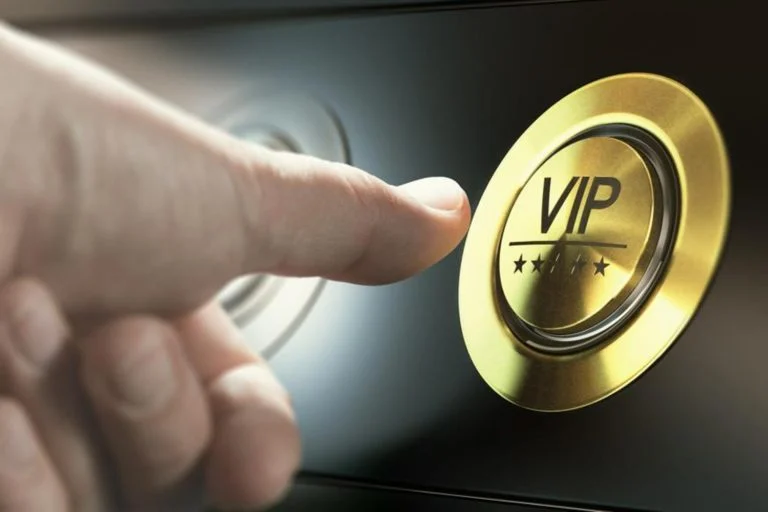 Os pedidos inusitados que um concierge de hotel com hóspedes VIP atende