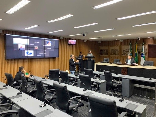 Comissão de Transporte aprova gratuidade para acompanhante de alunos até 12 anos