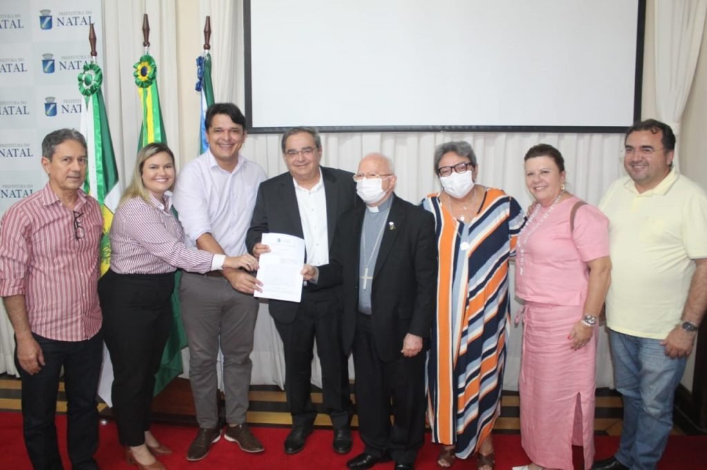 Prefeito e arcebispo de Natal assinam convênio para reforma na Catedral Metropolitana